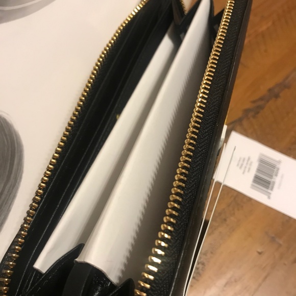 Kate Spade NYC taxi wallet - Picture 8 of 8